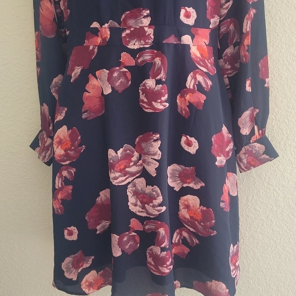 Banana Republic NWT Size 4 Mid Length Navy Blue Floral Dress - Picture 5 of 8